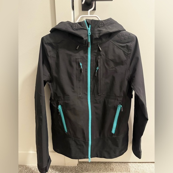 Woods Insulated WaterProof Rain/Wind Jacket - Picture 1 of 4